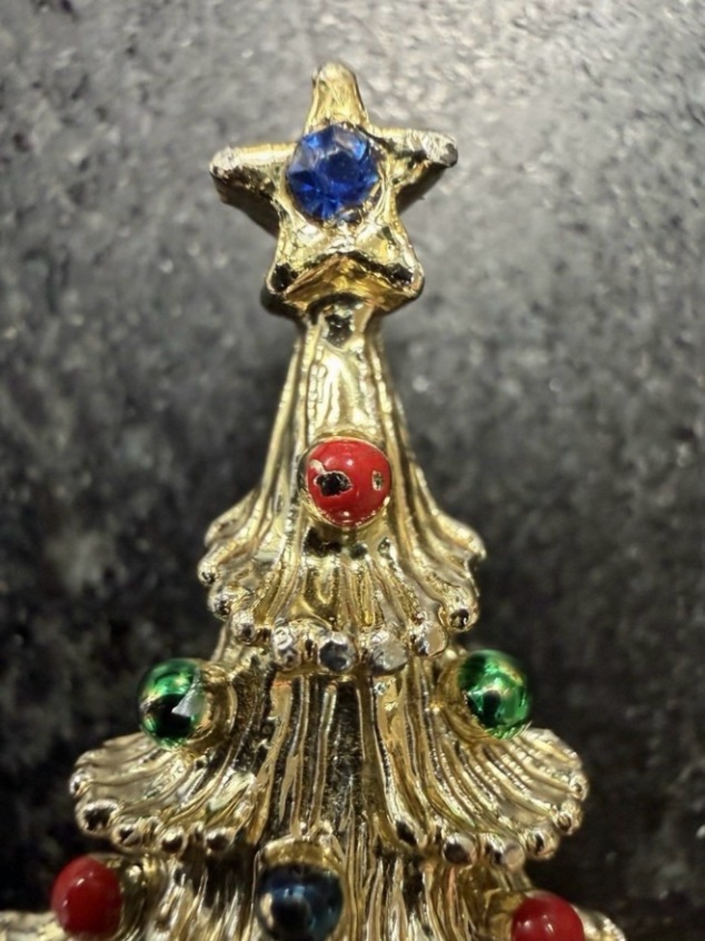 Vintage Gerry’s Christmas Tree Brooch - Picture 2 of 3